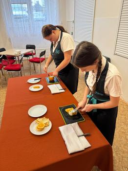 Na odborném výcviku je stále živo!