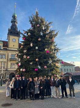 Na „Splašené nůžky“ do divadla